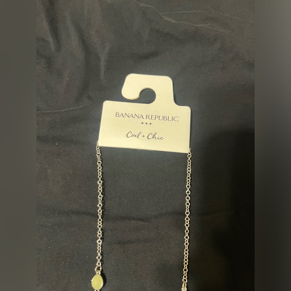 NWT BANANA REPUBLIC Silver Color Necklace with green stones accent - Picture 3 of 4